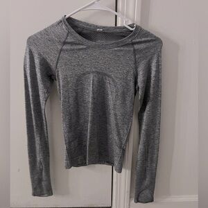 Lululemon swiftly tech race length long sleeve top size 0!